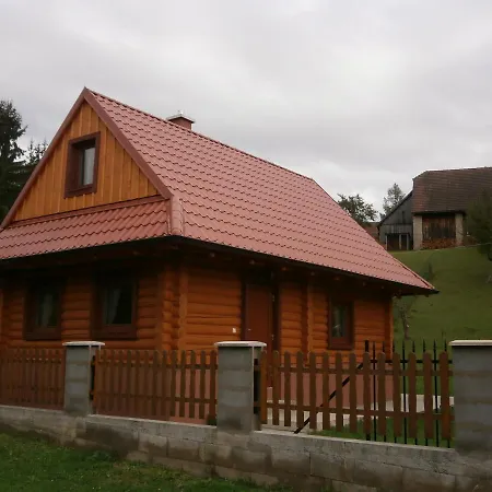 Drevenica Silvia * Липтовски-Микулаш